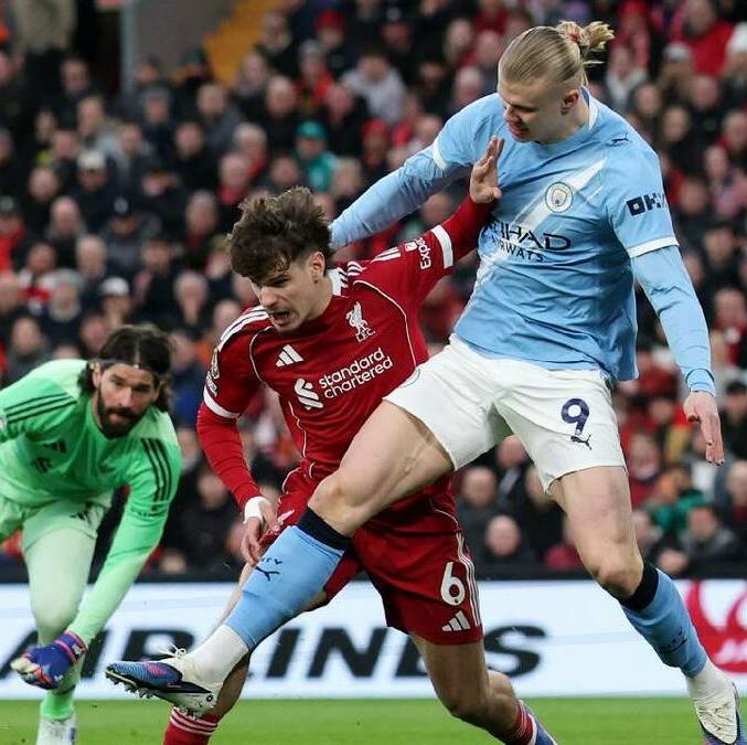 Manchester City le ganó a Liverpool en Anfield / Reuters