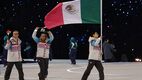 Donovan Carillo con la bandera de México en los Juegos Olímpicos de Invierno 2026 (Reuters)