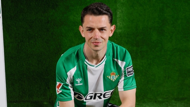 Álvaro Fidalgo está listo para debutar con el Betis  (EFE)