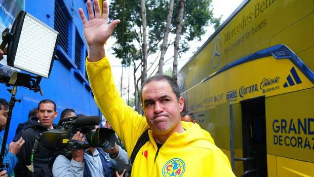 André Jardine habla sobre las bajas que ha habido en América (Imago7)