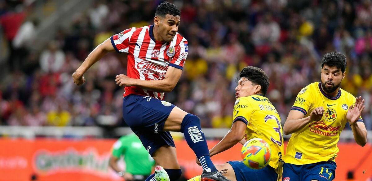 Chivas está en mejor posición que América. (Foto: Mexsport)