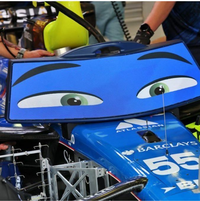 El nuevo FW48 mezcla velocidad y nostalgia con referencia a 'Cars'| Foto: @hugcsainz