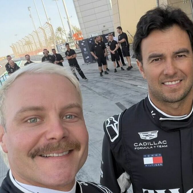 Valtteri Bottas y Sergio Pérez este jueves en Bahréin (X: @Cadillac_F1)