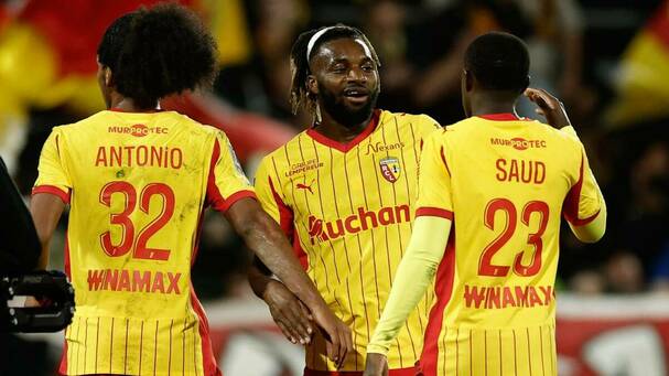 Allan Saint-Maximin tuvo una gran actuación ante el Rennes (Reuters)