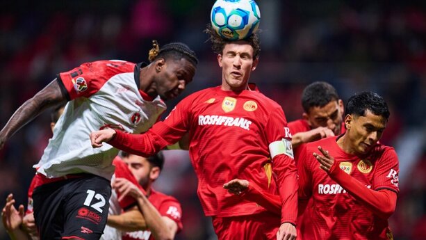 Toluca comenzó intenso el juego ante Xolos (Mexsport)