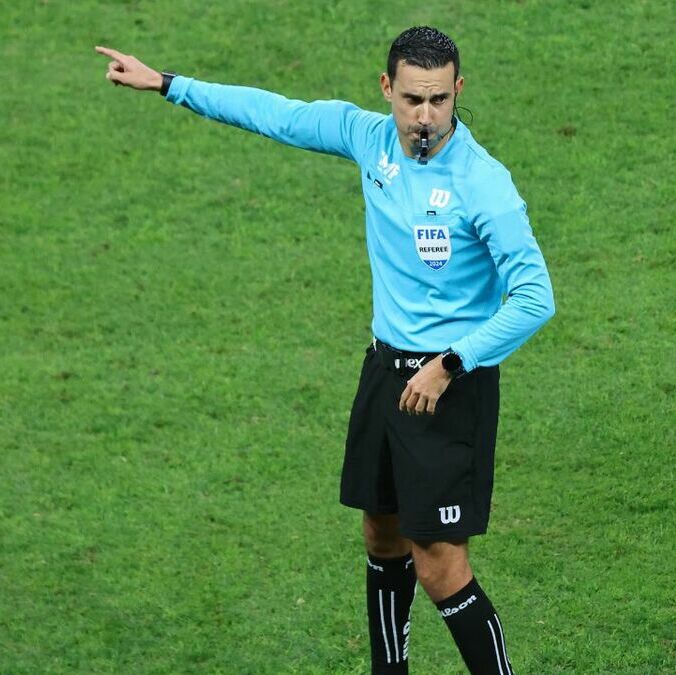 César Ramos Palazuelos pitará el Clásico Nacional (Imago7)