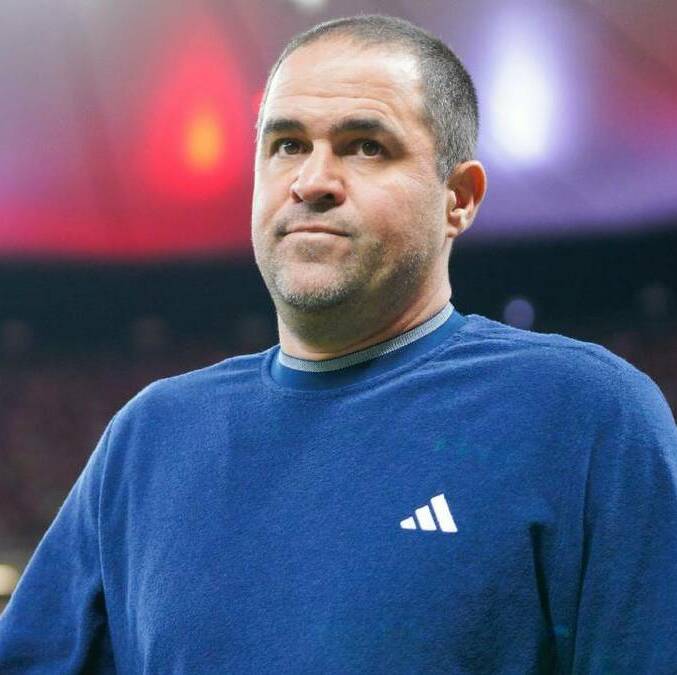 André Jardine felicitó a Gabriel Milito por su trabajo en Chivas (Imago7)