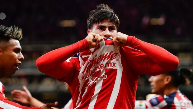 Armando González hizo la única anotación del Clásico Nacional (Mexsport)