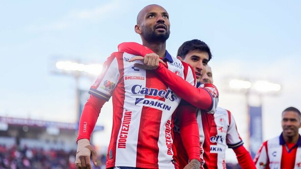 Joao Pedro se mantiene como el máximo goleador de la Liga MX (Imago7)