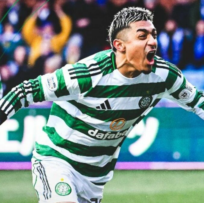 Julián Araujo anotó en Escocia (@CelticFC)