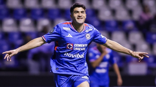 Nico Ibáñez se estrenó como goleador de Cruz Azul (Mexsport)