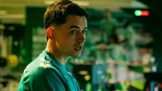 Álvaro Fidalgo luce la playera de Día de Muertos del Betis (@RealBetis)