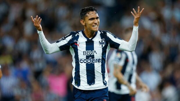 Fidel Ambriz podría recuperarse para el Clásico Regio. (Foto: Imago7)