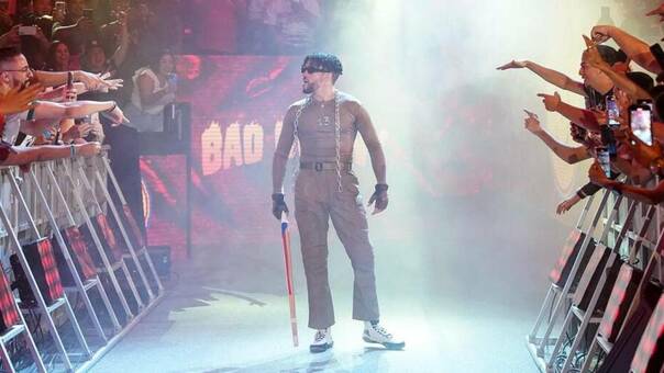 Bad Bunny estará presente en el medio tiempo del Super Bowl (WWE)