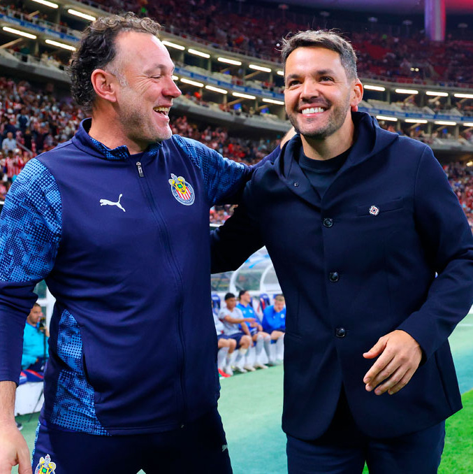 Nicolas Larcamón enfrentará a Gabriel Milito en los banquillos. (Foto: Imago7)