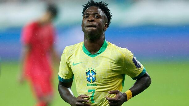 Vinicius, quien estaba con la selección, tiene problemas por la fiesta que realizó. (Foto: EFE)