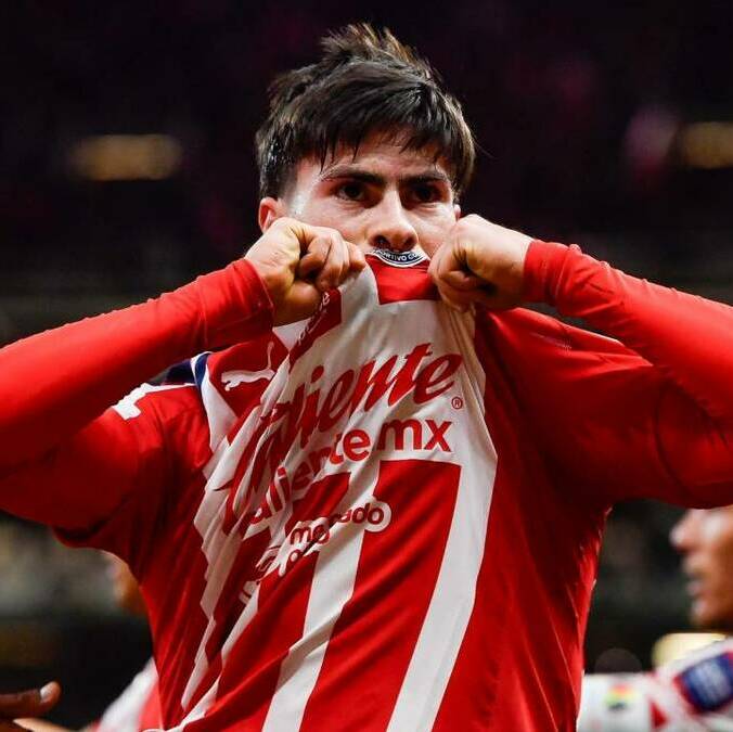 Armando González hizo la única anotación del Clásico Nacional (Mexsport)