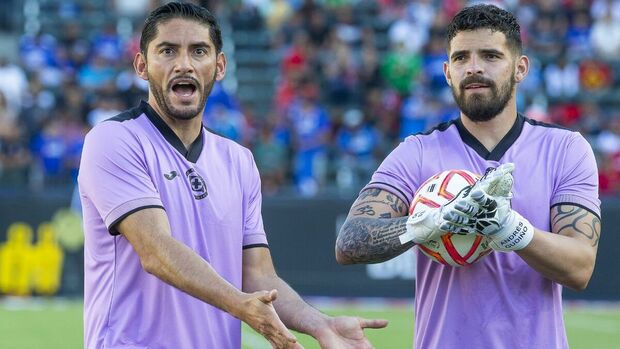 Gudiño se le pegó mucho a Chuy para seguir su ejemplo. (Foto: Mexsport)