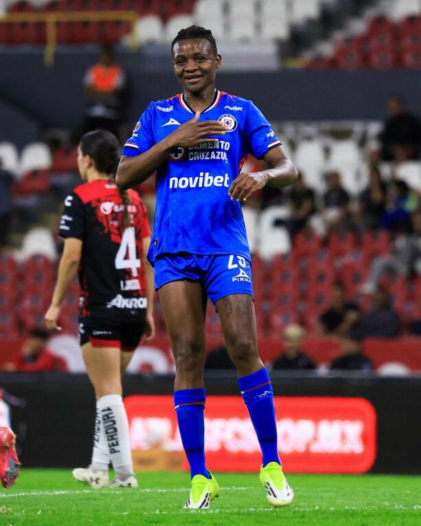 Uchenna Kannu marcó hat-trick / X: Cruz Azul