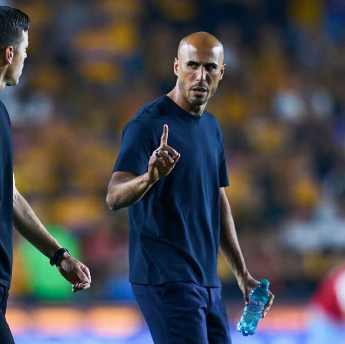 Guido Pizarro durante la derrota de Tigres ante Pachuca (Mexsport)