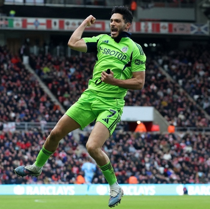 Raúl Jiménez está 'on fire' con el Fulham (Reuters)