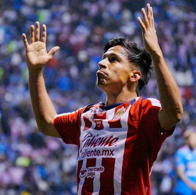 Chivas, a pesar de la derrota, es primer lugar de la tabla (Imago7)