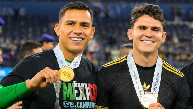Luis Ángel Malagón  e Israel Reyes con el Tri (Imago7)