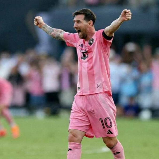 Messi eligió a los mejores personajes de Chespirito para armar su equipo (Reuters)