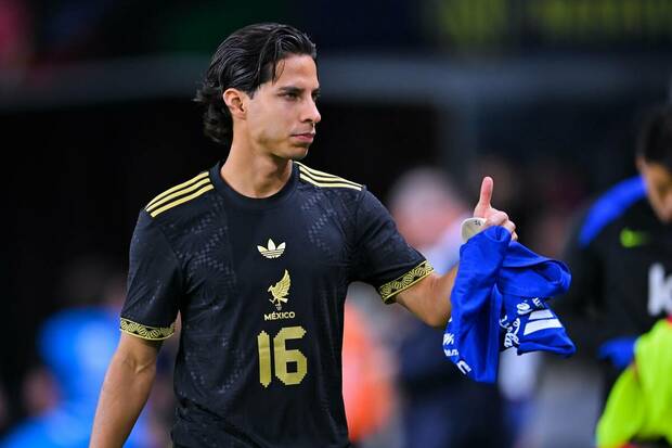 Diego Lainez no ha tenido los números deseados con Javier Aguirre / Mexsport