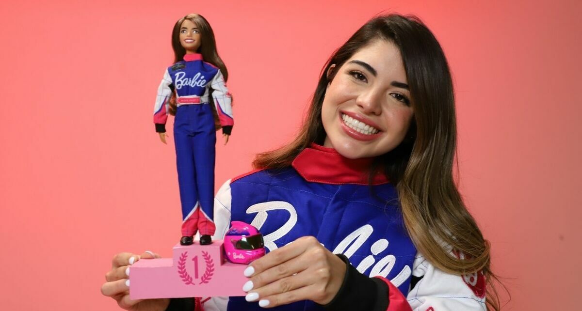Regina Sirvent tiene su propia Barbie. (Foto: Especial)