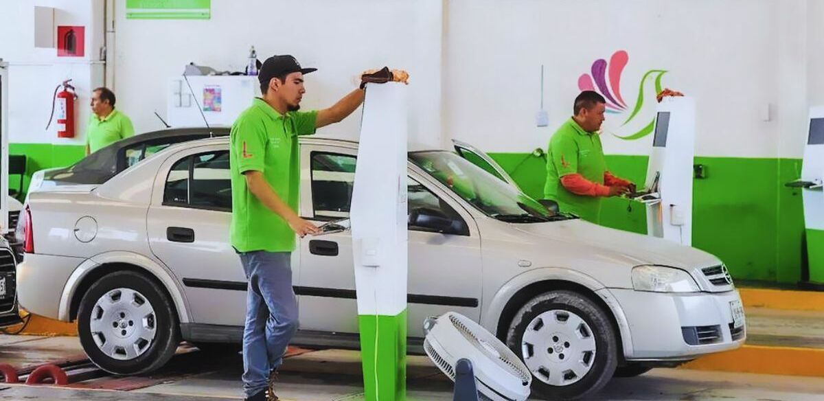 Estos son los automóviles que no deberán cumplir con la verificación vehicular este 2025. (FOTO): Especial.