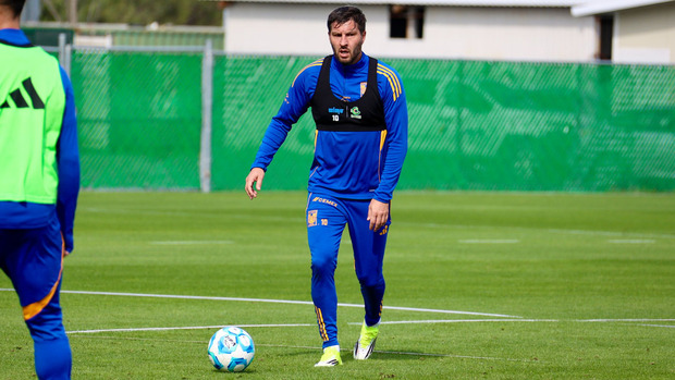 Gignac entrenó este lunes sin problema. (Foto: Tigres)