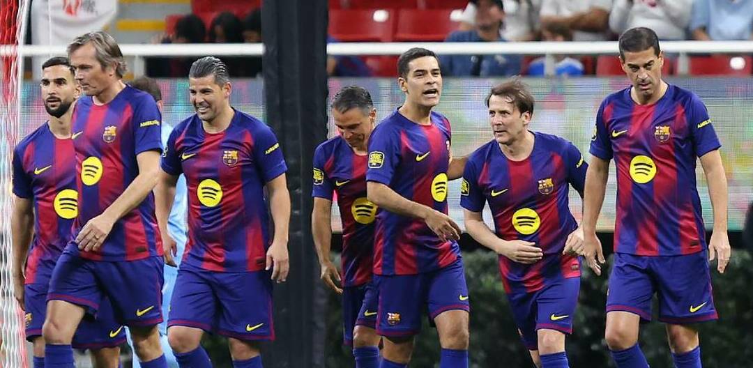 Barcelona derrotó a Real Madrid en juego de Leyendas / Imago7