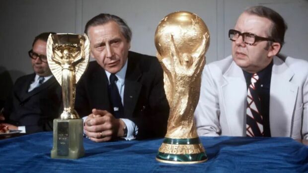 Cambió el trofeo para el Mundial de 1974. (Foto: Especial)