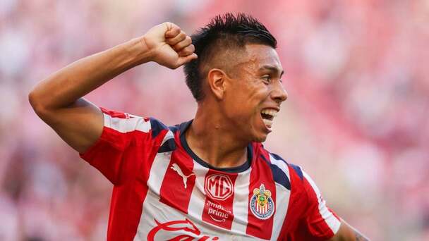 Efraín Álvarez reforzó a Chivas para el Apertura 2025 (Mexsport)