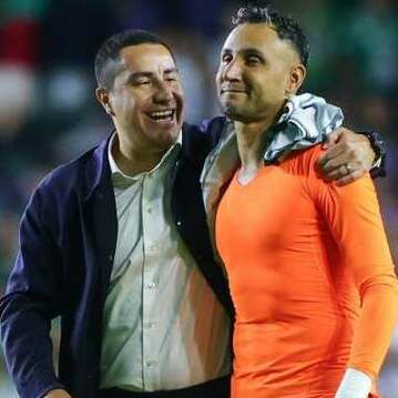 Efraín Juárez y Keylor Navas llevan una buena relación (Mexsport)