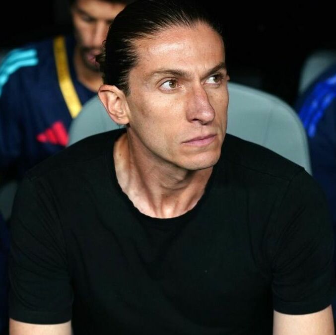 Había ganado varios títulos, pero fue cesado del club. (Foto: EFE)