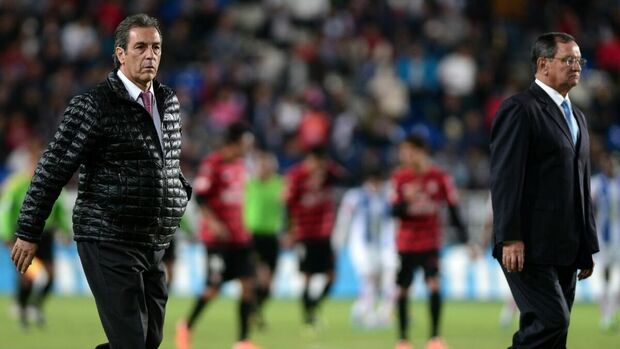 Tomás Boy y Enrique Meza terminaron peleados. (Foto: Mexsport)