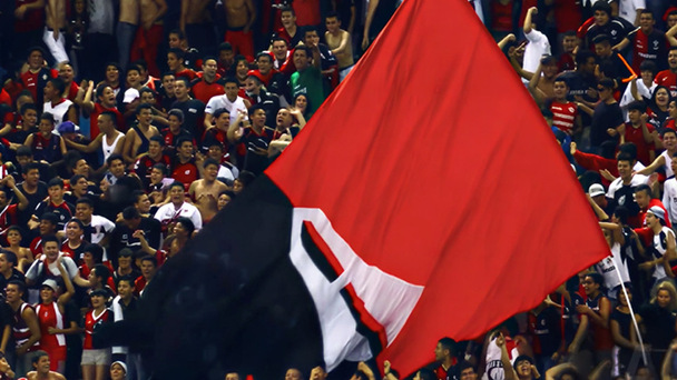 Afición del Atlas se ha visto involucrada en actos violentos. (Foto: Especial)