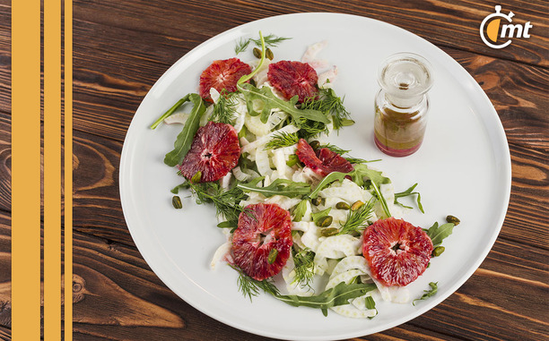 Tener un horario de comida regulado puede tener beneficios. (FOTO: Freepik)