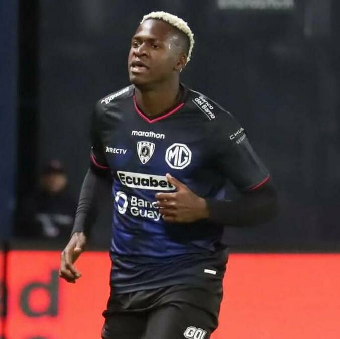 Jean Pierre Arroyo sufrió una grave lesión