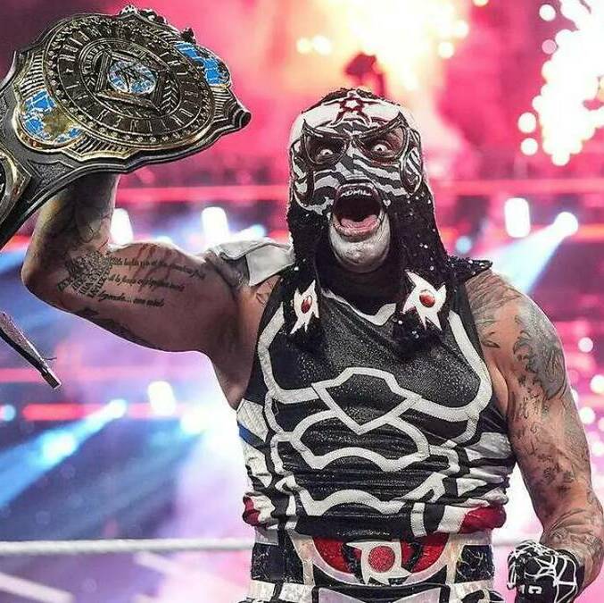 Penta Zero Miedo tendrá su primera defensa del título (Cortesía WWE)