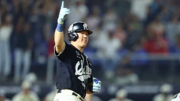 Sultanes de Monterrey ganó el cuarto juego con jonrón de Lester. (Foto: Sultanes)