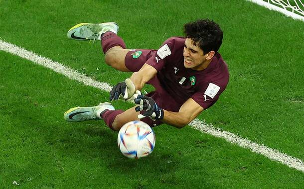 Bono fue héroe de Marruecos en Qatar 2022 (Reuters)