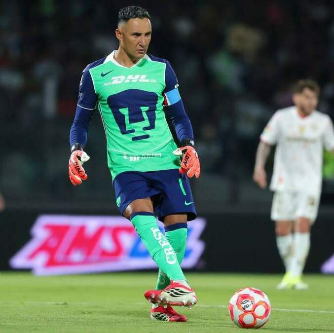 Keylor Navas manifestó su deseo de seguir en Pumas (Imago7)
