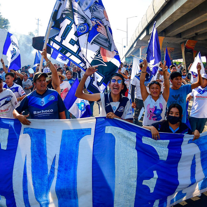 La porra del Celaya no podrá acceder al Miguel Alemán durante 2 años. (Foto: Mexsport)