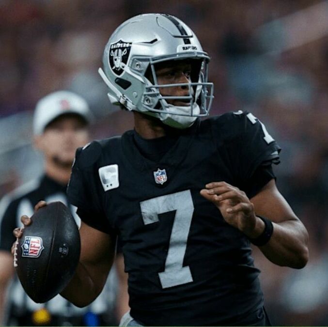 Geno Smith se fue en canje a los Jets (Fotografía: Raiders)