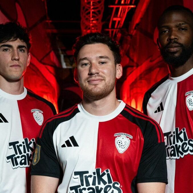 Goleada y emoción en el inicio del Split 2026 de la Kings League | Foto: @kingsleague_mex