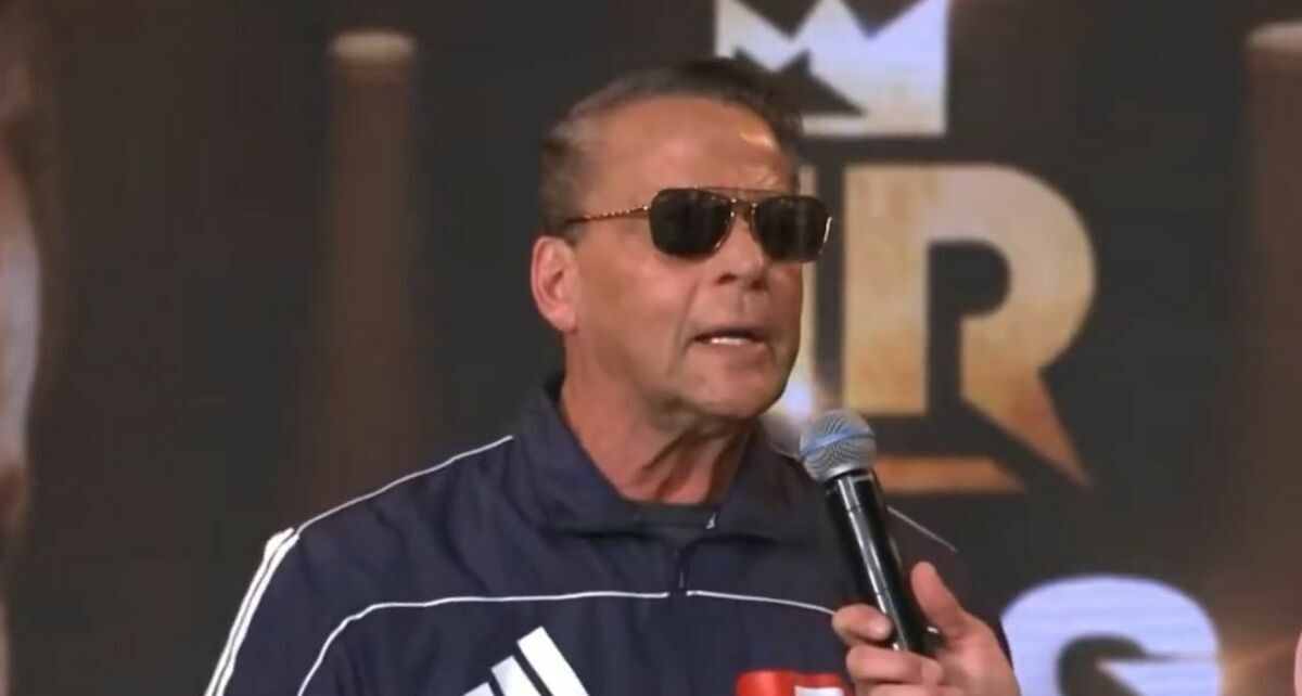 Alfredo Adame explotó contra Jhon Echeverry (Fotografía: X Ring Royale)