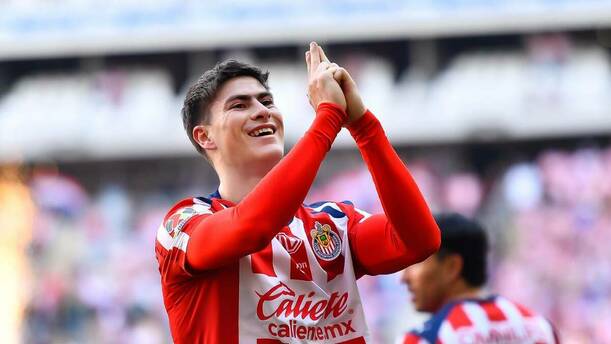 Chivas vence a Santos en el Estadio Akron / Mexsport